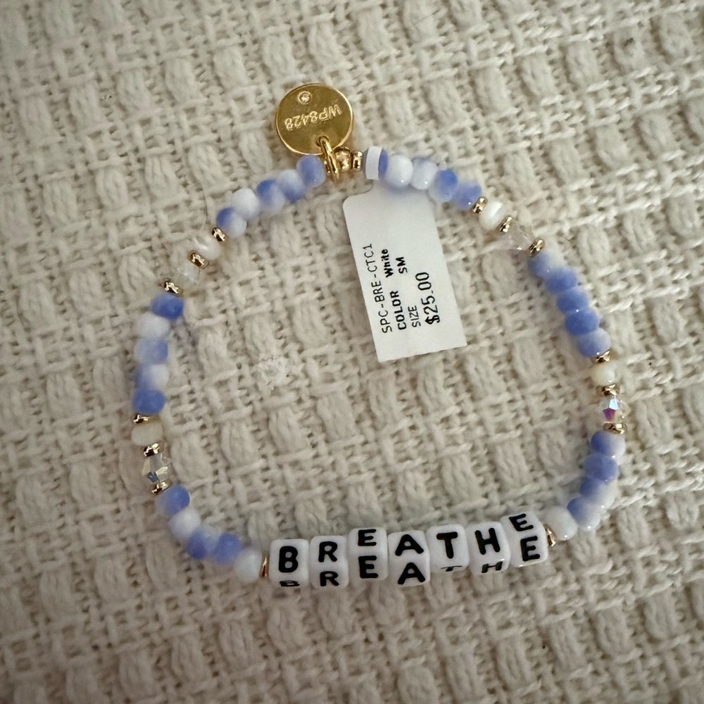 Breathe Beaded Bracelet in Blue and White